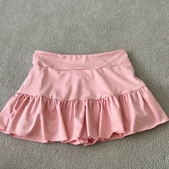 pink ruffle tennis skirt - Picture 2 of 3